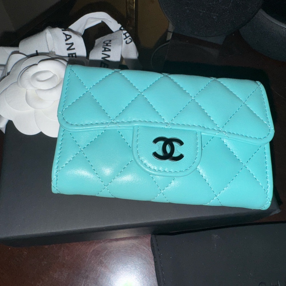 Chanel flap card wallet